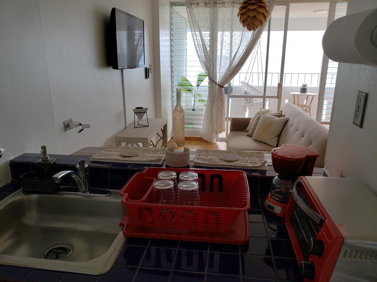 Gorgeous Beach Front Studio With Electricity Water Ac Luquillo Exteriör bild
