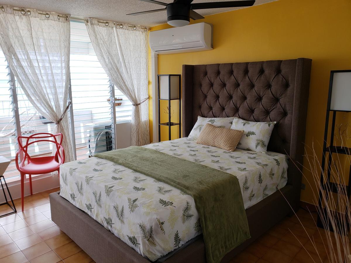 Gorgeous Beach Front Studio With Electricity Water Ac Luquillo Exteriör bild
