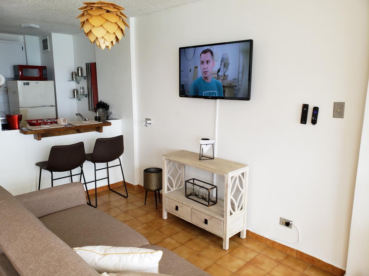 Gorgeous Beach Front Studio With Electricity Water Ac Luquillo Exteriör bild